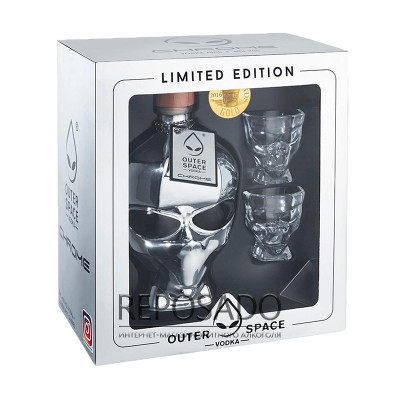Outer space chrome gift box + 2 Shot glasses 0,7L (Аутер Спейс хром подарункова упаковка та 2 чарки 0,7л)