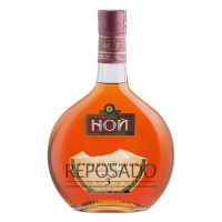 Noy Traditional 3YO gift box 0.5L (Ной Традиційний 3 роки в подарунковій коробці 0.5л) Noy Traditional 3YO gift box 0.5L (Ной Традиційний 3 роки в подарунковій коробці 0.5л)