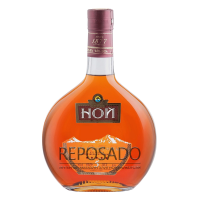 Noy Traditional 5YO gift box 0.5L (Ной Традиційний 5 років в подарунковій коробці 0.5л)